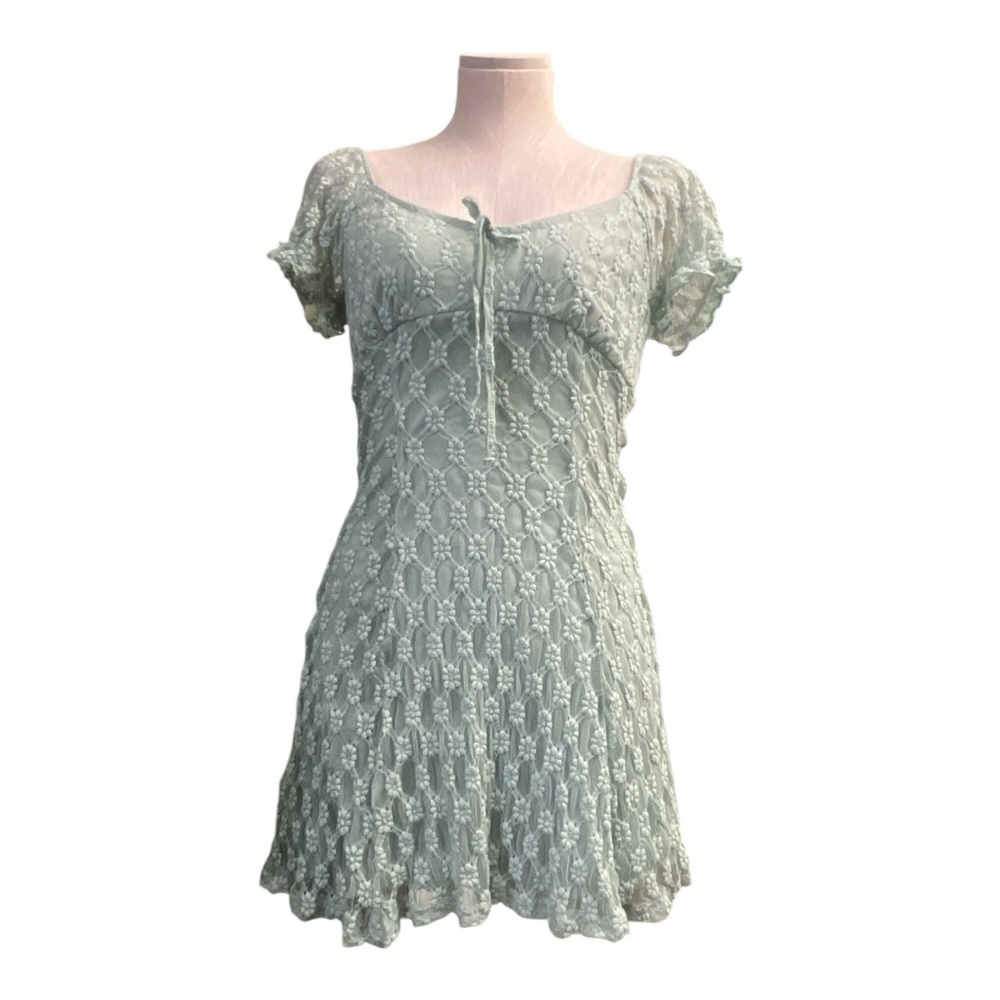 The SHEER COLLECTION by NO COMMENT Lace Knit Dress